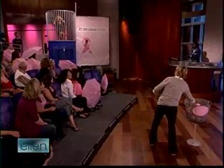 The Ellen Show: Jenny McCarthy dunked