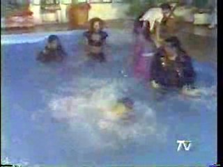 El Chapuzon (Karaoke Water Game)