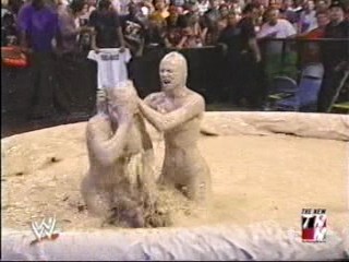 WWE Trish Stratus vs Stacy Keibler Mud Match