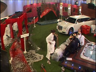 Celebrity Big Brother - Red Carpet Obstacle Course - Clip 5/6