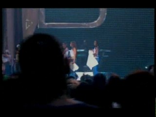 Destiny's Child:  Stage Shower