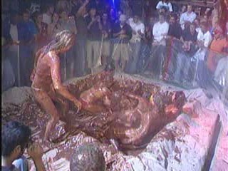 E Channel: Pudding wrestling