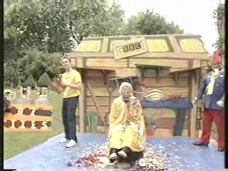 ana gunged on buzzy bees