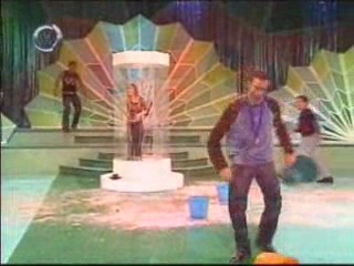 Shower Scene from Battle of the Sexes  show from Mexico.