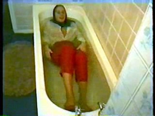 Amanda in the bath