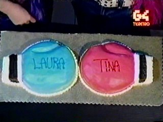 G4TV.COM -- Tina Wood, Laura Foy Cake Fight
