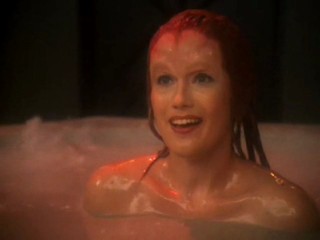 Star Trek Deep Space 9 - S06E12 - Who Mourns for Morn - Woman in mud bath_1200kbps