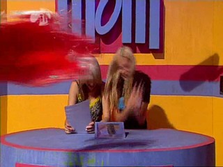 MOM - Holly & Caprice slimed